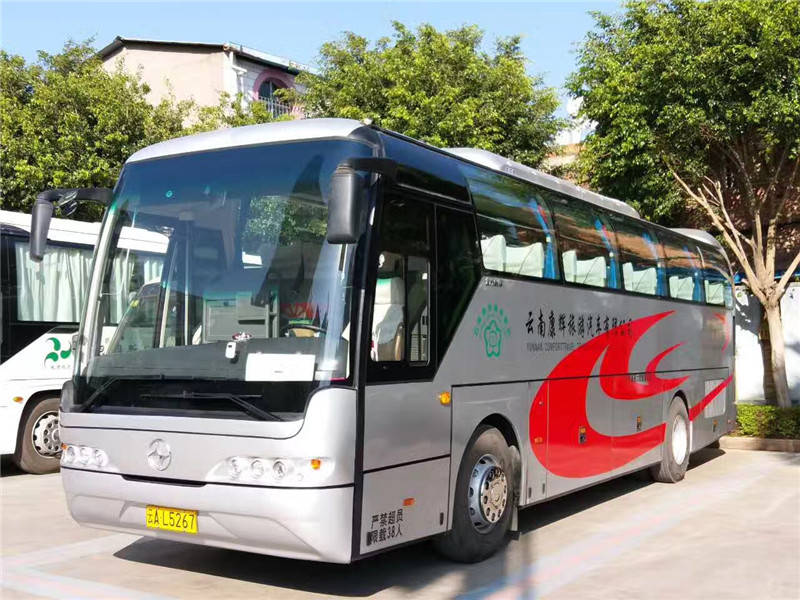 le bus de 38 sièges de Voyagesyunnan
